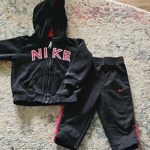 Nike Black Hoodie And Sweatpants
